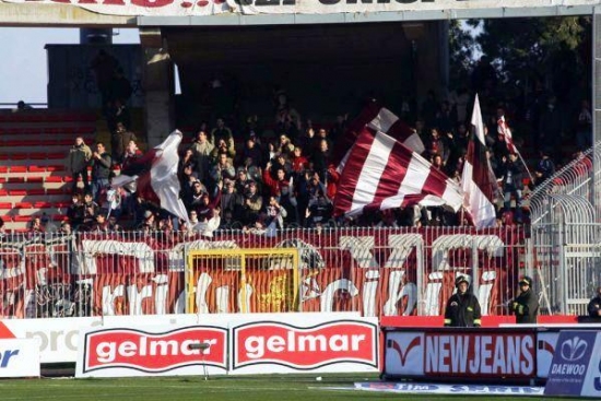 Lecce-Reggina, la "tifo-story" degli Ultras amaranto (FOTO ...