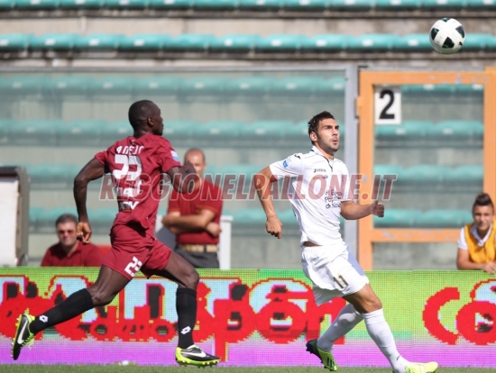 reggina-novara013-014-