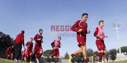 Reggina, la storia si ripete? Spogliatoio primo nodo da risolvere