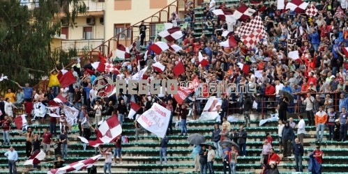 Messina-Reggina, la Gradinata Est chiama a raccolta il popolo amaranto