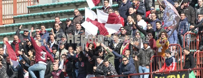 Reggina-Australia, al Granillo spunta uno striscione per Nick Scali… (FOTO)