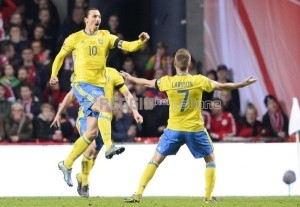 Danimarca - Svezia 2-2 Esultanza Ibrahimovic2