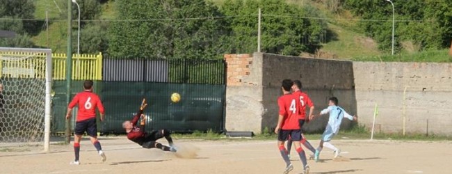 Cinquefrondese, matricola ambiziosa: già a segno tre colpi di mercato