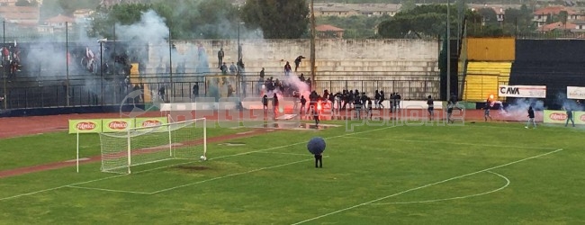 LIVE Cavese -Reggio Calabria , tensione alle stelle tra le due tifoserie