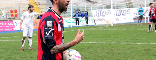 L’imperativo di Pezzella: “Dobbiamo assolutamente battere la Reggina”