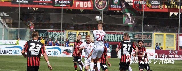 Reggina, termina a Foggia la serie positiva: Loiacono fa saltare il fortino amaranto