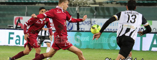 Riecco il fattore Bianchimano: lui segna, la Reggina vince. Ma il mercato incombe…