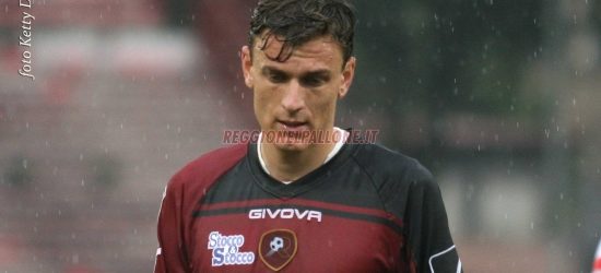 Ufficiale, la Reggina riabbraccia Ivan Castiglia. Definitiva la cessione di Maesano