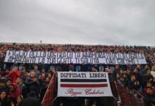 Dalla maglia speciale del club al tributo della Curva Sud, Reggina-Sicula nel nome di Giacomo Battaglia