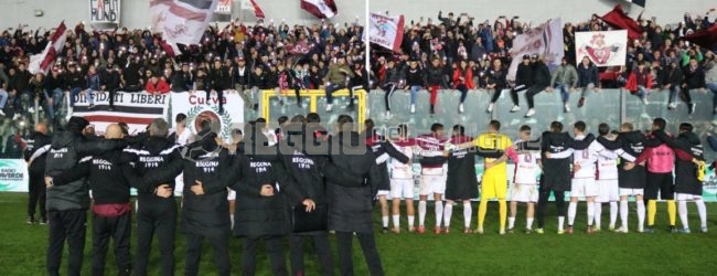 Reggina, almeno sei acquisti per continuare a volare: ecco i reparti dove si interverrà…