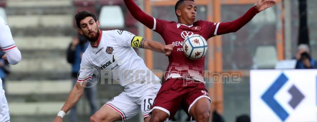 Cremonese-Reggina, la probabile formazione grigiorossa: Ciofani guida l’attacco, dubbio Valzania-Bàez