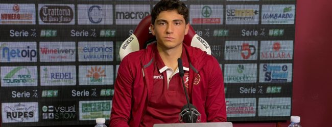 Reggina, Dalle Mura si presenta: “Intensità e voglia, a Frosinone la squadra mi ha impressionato”