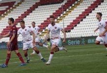 Reggina, Taibi: “Vogliamo calciatori pronti a difendere un simbolo. Trattativa in corso con Bianchi”