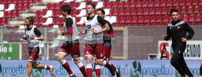 Reggina, sguardo alla prossima sfida: ripresi gli allenamenti