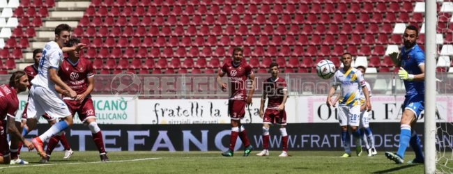 Top di Reggina-Frosinone: Novakovich si prende la scena